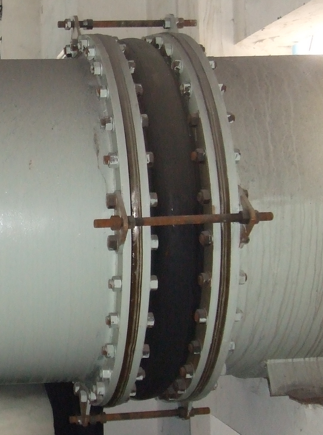 限位橡膠接頭安裝實例