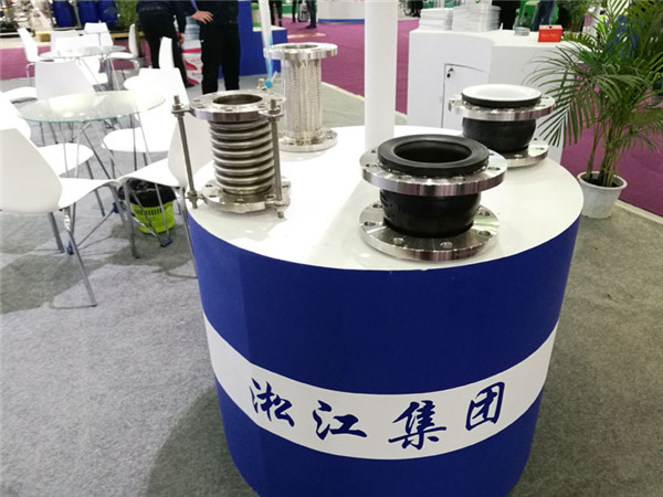 上海淞夏4寸耐高溫橡橡膠接頭,壓力等級1.6Mp