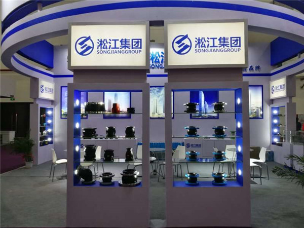 無錫,不超過70度熱水的,DN50和DN65不銹鋼法蘭橡膠軟連接